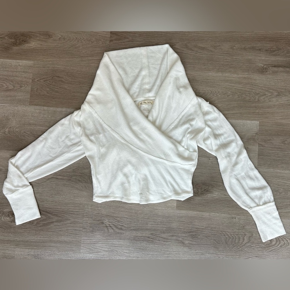 FREE PEOPLE Women’s Long-Sleeve Hold Me Close Blouse - Ivory. Size: M. NWT!